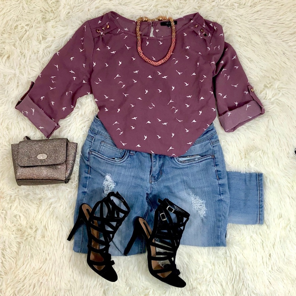 💕NWOT Iris casual bird long sleeve blouse💕